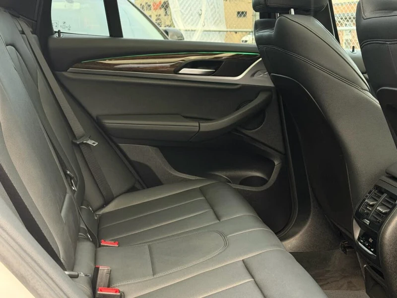 BMW X3 30i* АвтоКредит (ЦЕНА ДО БГ), снимка 14 - Автомобили и джипове - 52567257