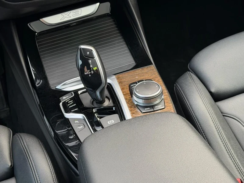 BMW X3 30i* АвтоКредит (ЦЕНА ДО БГ), снимка 12 - Автомобили и джипове - 52567257