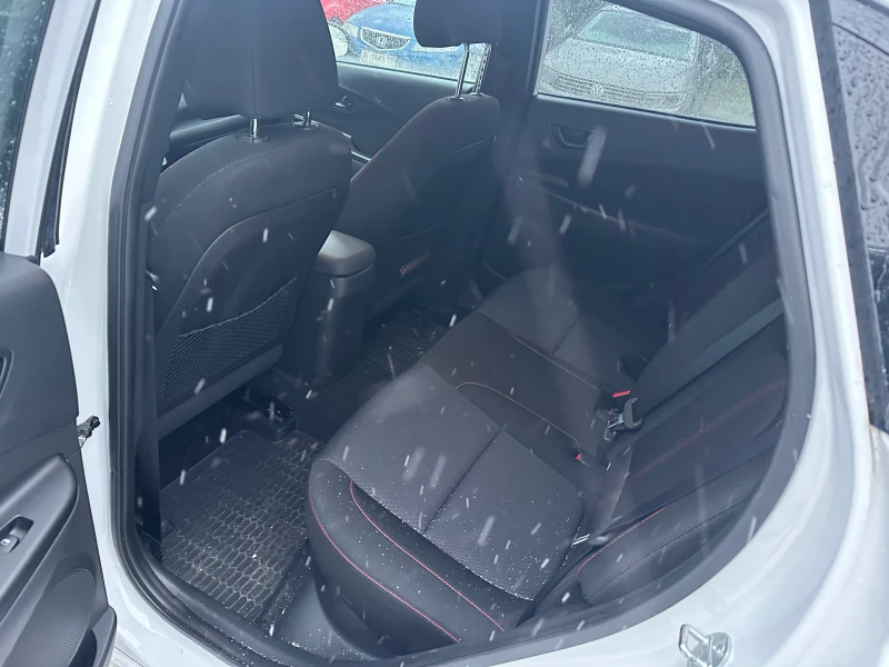 Hyundai Kona, снимка 4 - Автомобили и джипове - 53117436