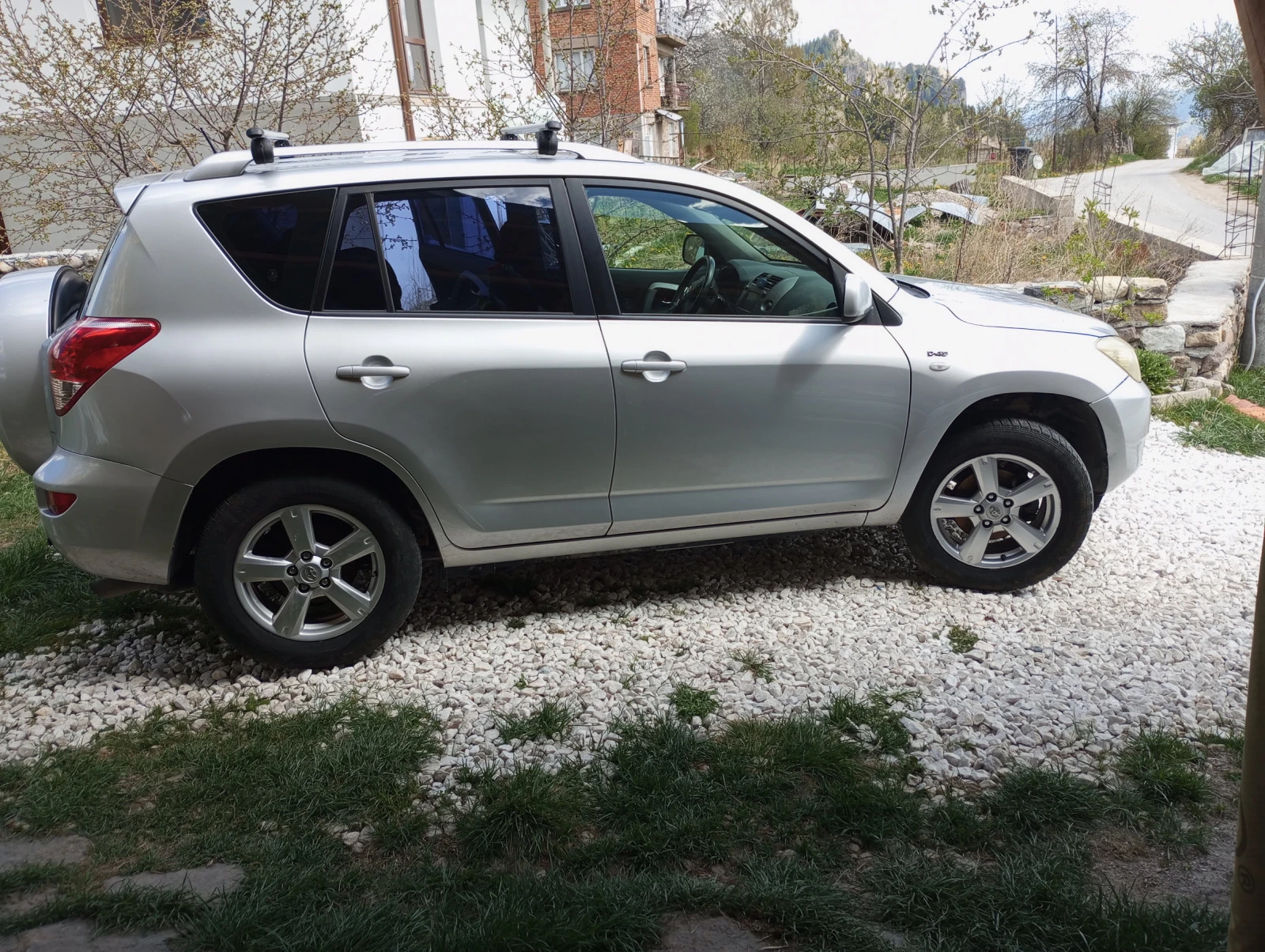 Toyota Rav4 2.2D4-D - изображение 2