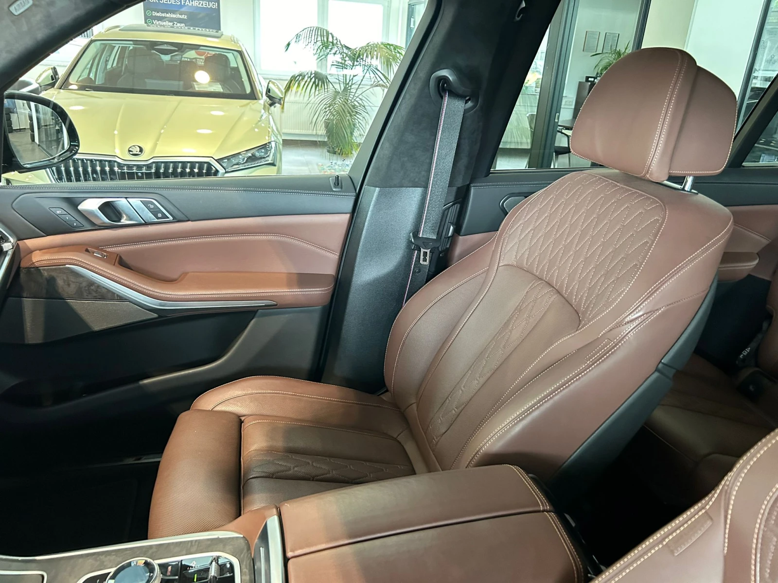 BMW X7 40i xDrive M Sport PRO Package 6 + 1 Mеста - изображение 9