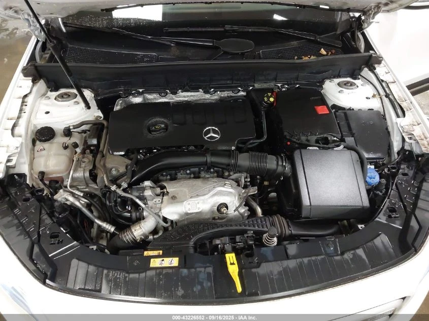 Mercedes-Benz GLB 250/4MATIC/PANO/DIGITAL/ПОДГРЕВ - изображение 10