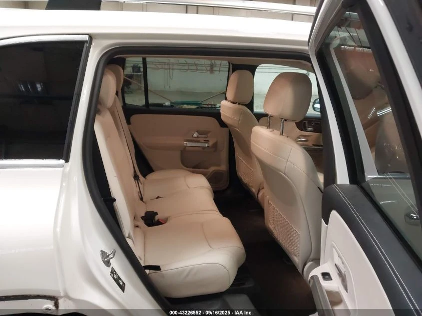 Mercedes-Benz GLB 250/4MATIC/PANO/DIGITAL/ПОДГРЕВ - изображение 8