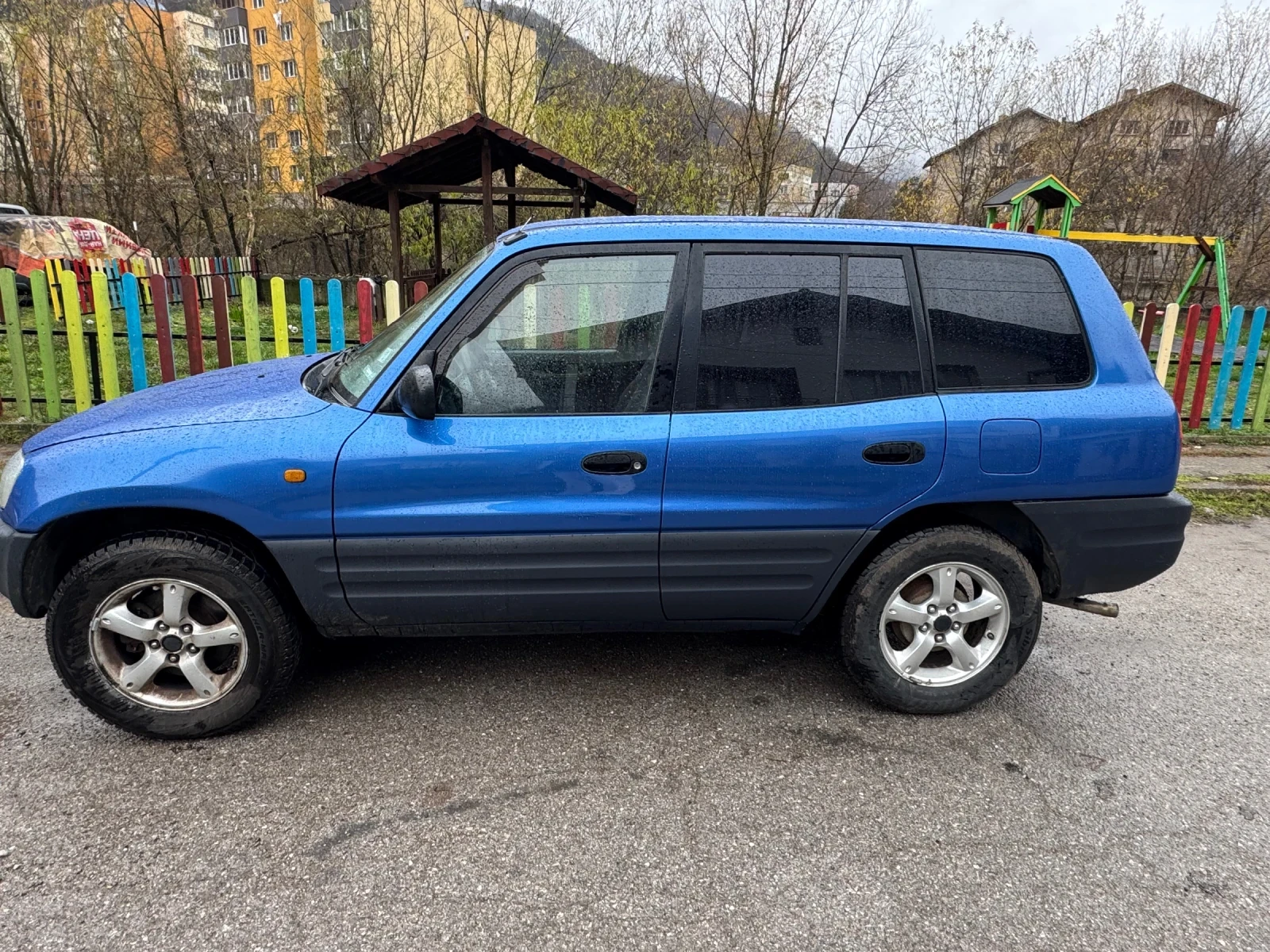 Toyota Rav4 2.0 - изображение 4