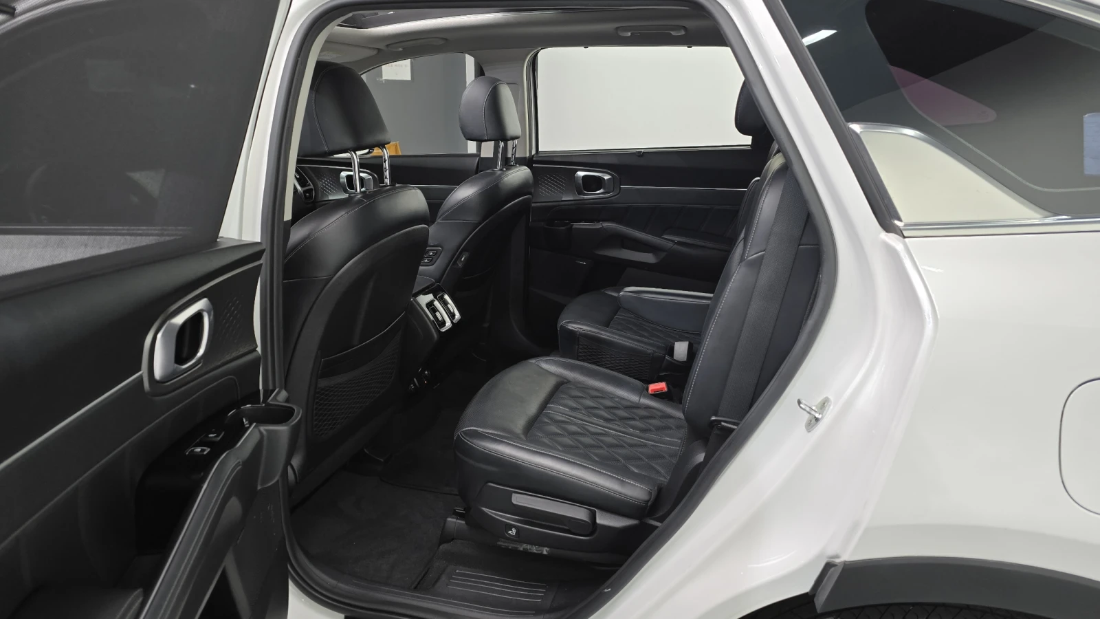 Kia Sorento 2.2 4WD Signature autogeorge.com, снимка 11 - Автомобили и джипове - 53721606