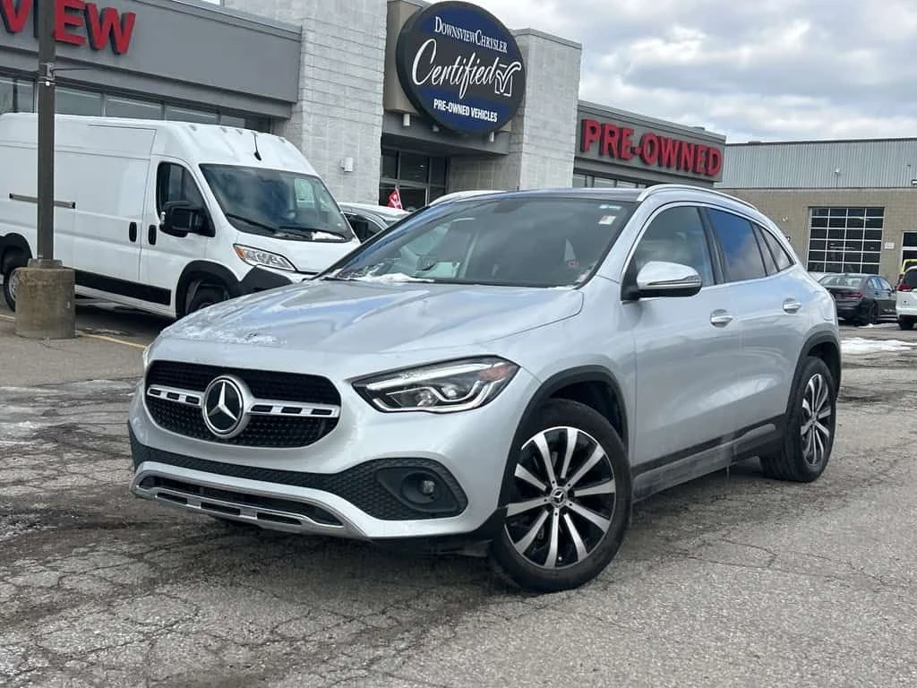 Mercedes-Benz GLA * 250 4MATIC SUV * CARFAX * ЦЕНА ДО БГ