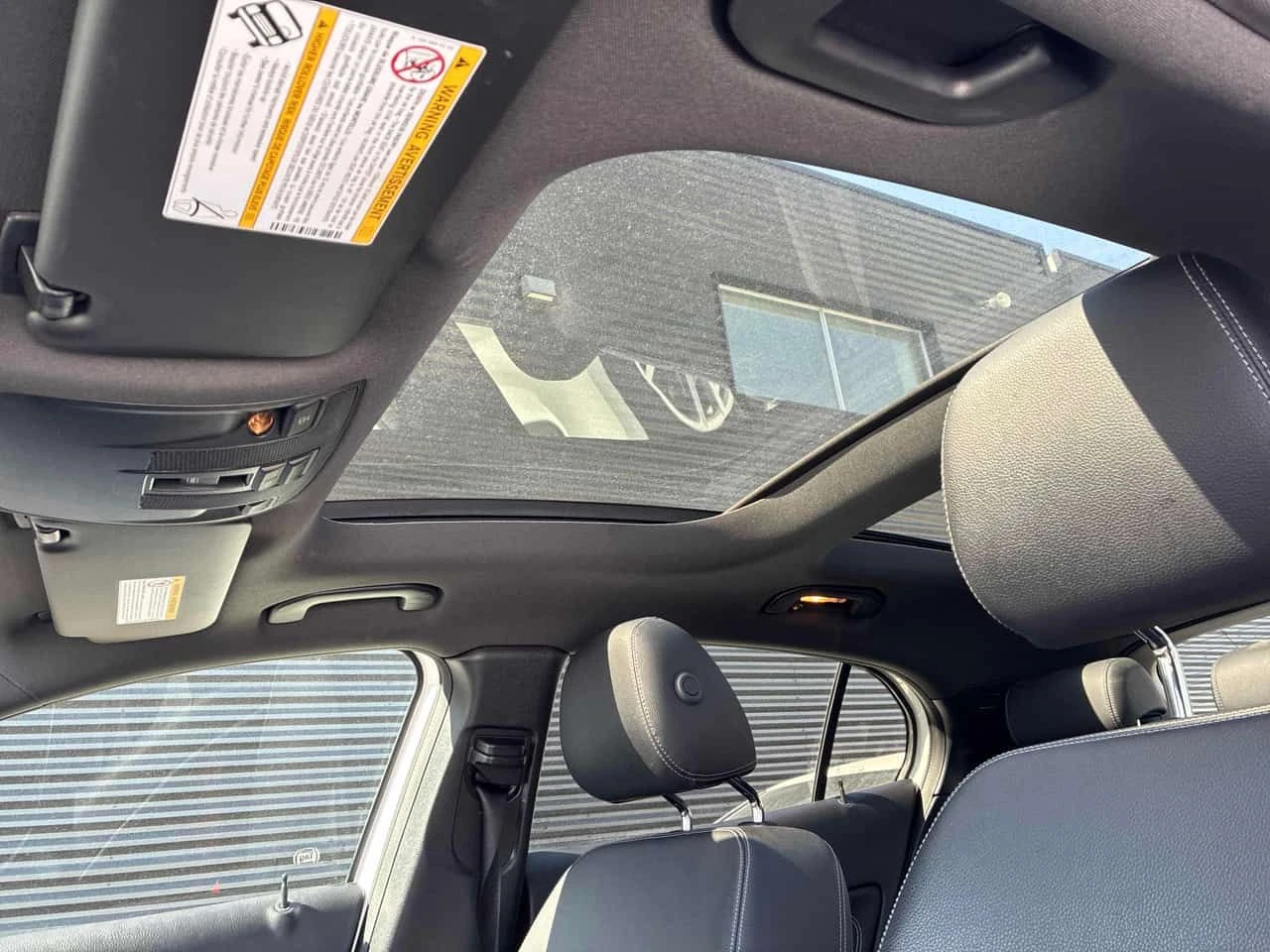 Mercedes-Benz GLA 250 * CARFAX * Панорама * Подгрев * , снимка 15 - Автомобили и джипове - 53970382