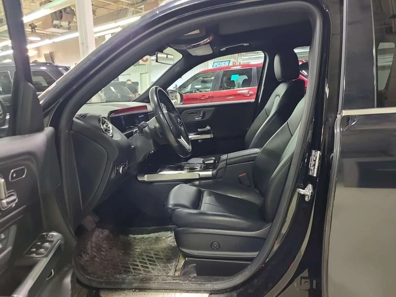 Mercedes-Benz GLB * 250 * CARFAX * ���� �� �� | Mobile.bg � ����������� 5