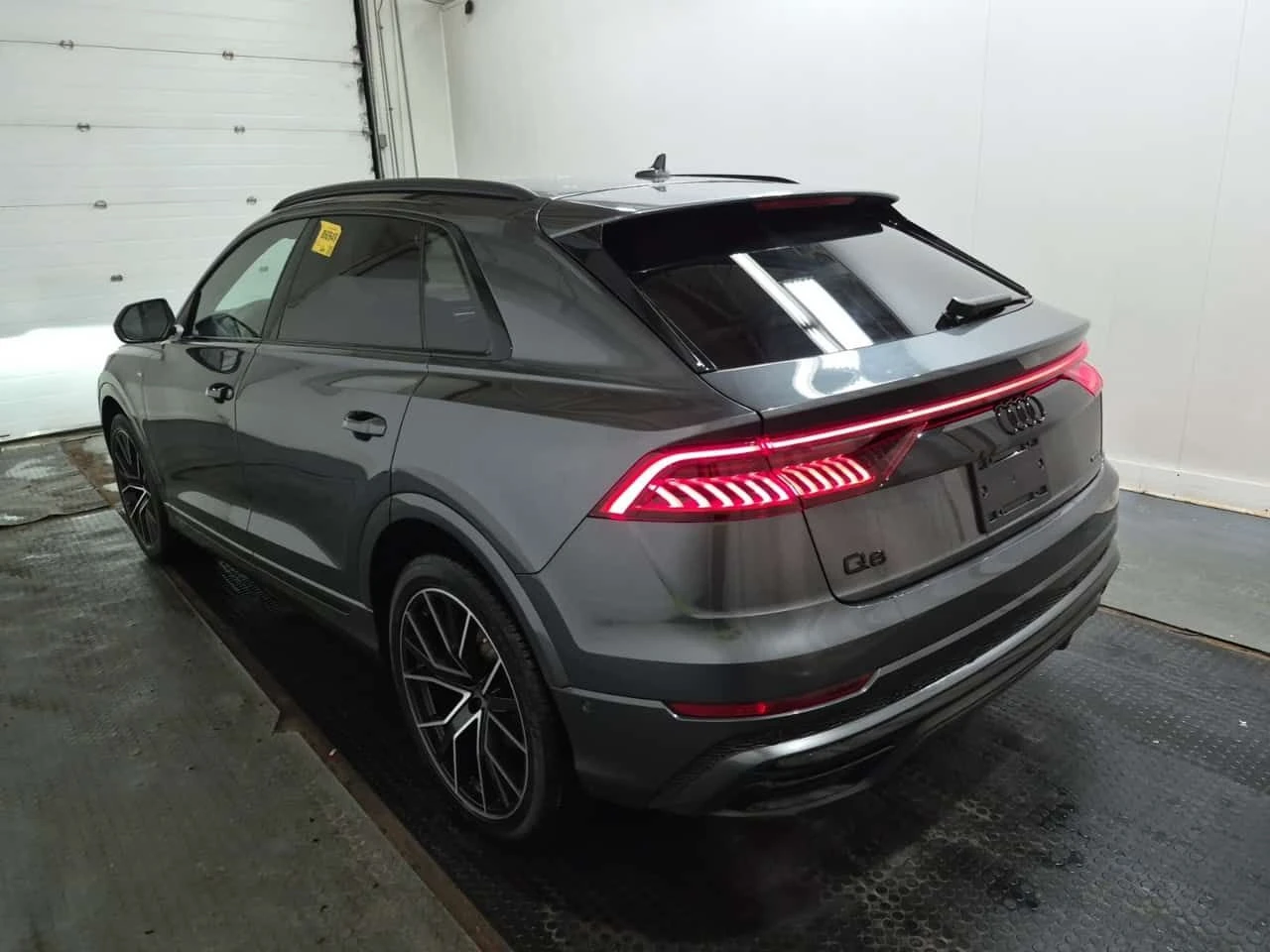 Audi Q8 TECHNIK  CARFAX, снимка 4 - Автомобили и джипове - 54609398