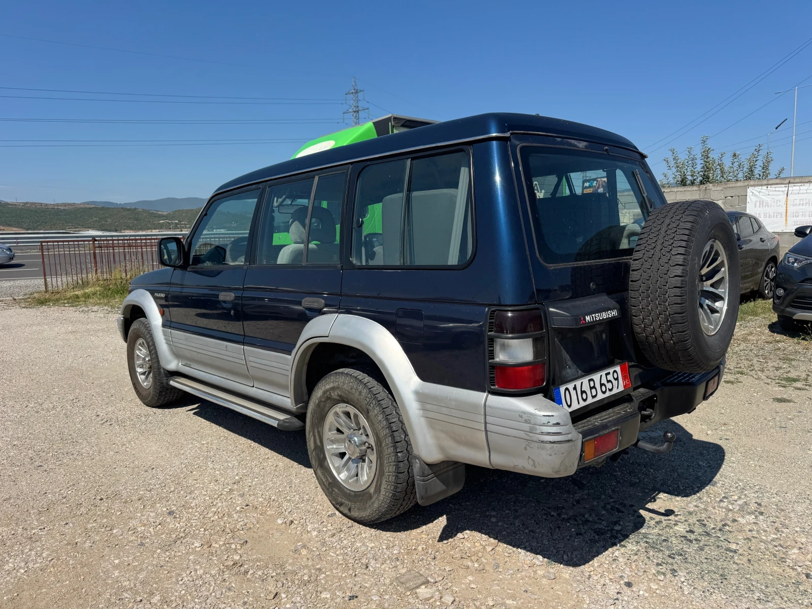Mitsubishi Pajero 2.5TDI Климатик 7 местен Италия, снимка 6 - Автомобили и джипове - 55459906