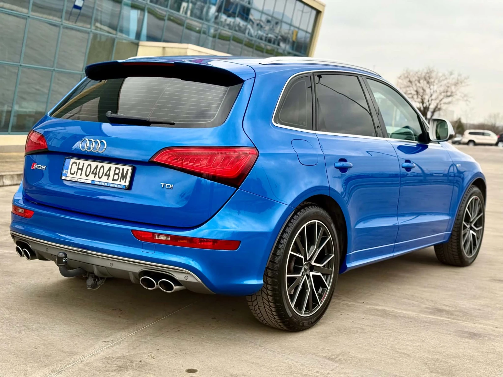 Audi SQ5 3.0 ОБСЛУЖЕНА, снимка 5 - Автомобили и джипове - 55831498