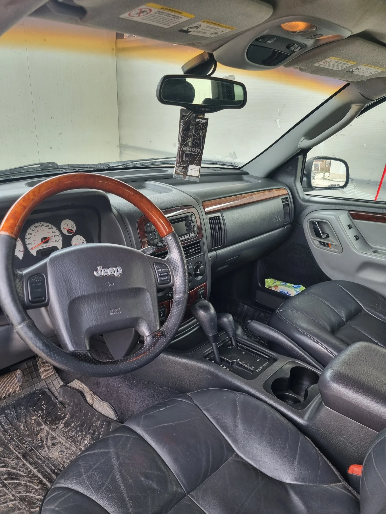 Jeep Grand cherokee, снимка 7 - Автомобили и джипове - 56135772