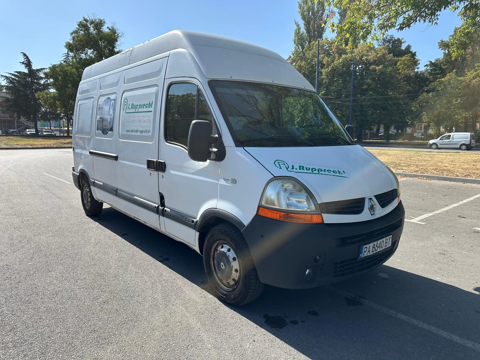 Renault Master 2.5* Климатик* Печка* Темпомат* Теглич, снимка 2 - Бусове и автобуси - 55889827