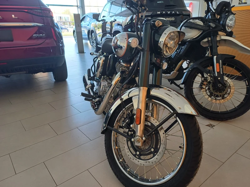 Royal Enfield Classic 350 Stealth Black, снимка 2 - Мотоциклети и мототехника - 46936354