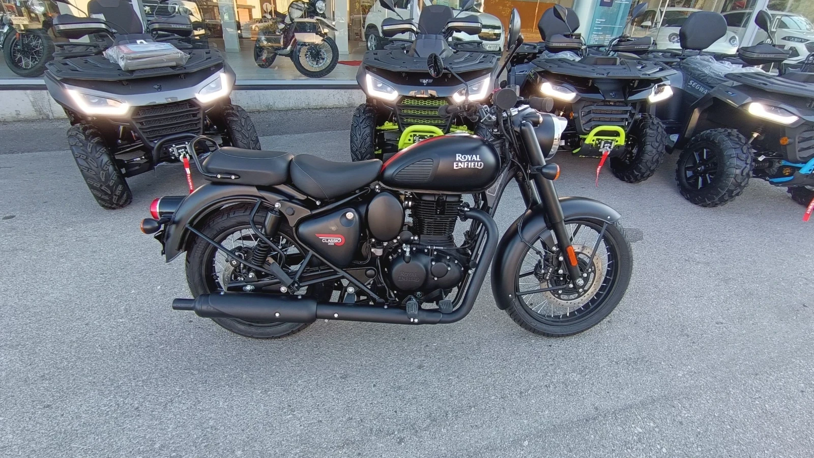 Royal Enfield Classic 350 Stealth Black - изображение 6