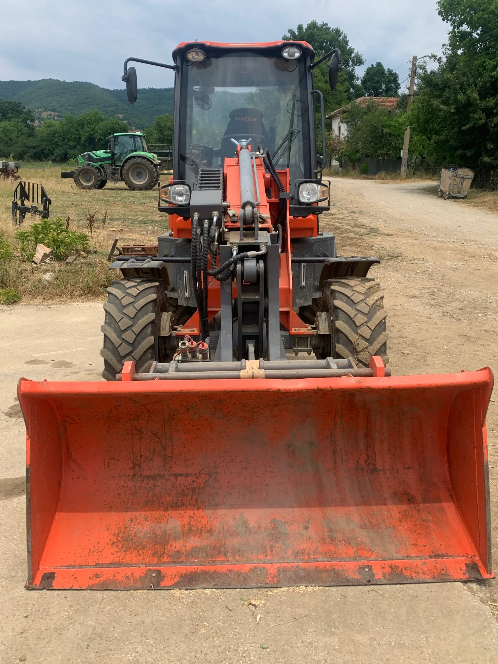 Телескопичен товарач EVERUN ER1500 - изображение 4