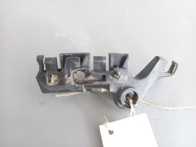 Водач държач предна броня десен Рено Меган (л2)