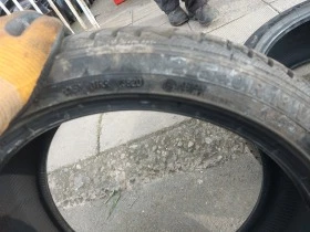 Гуми Зимни 225/40R18, снимка 8