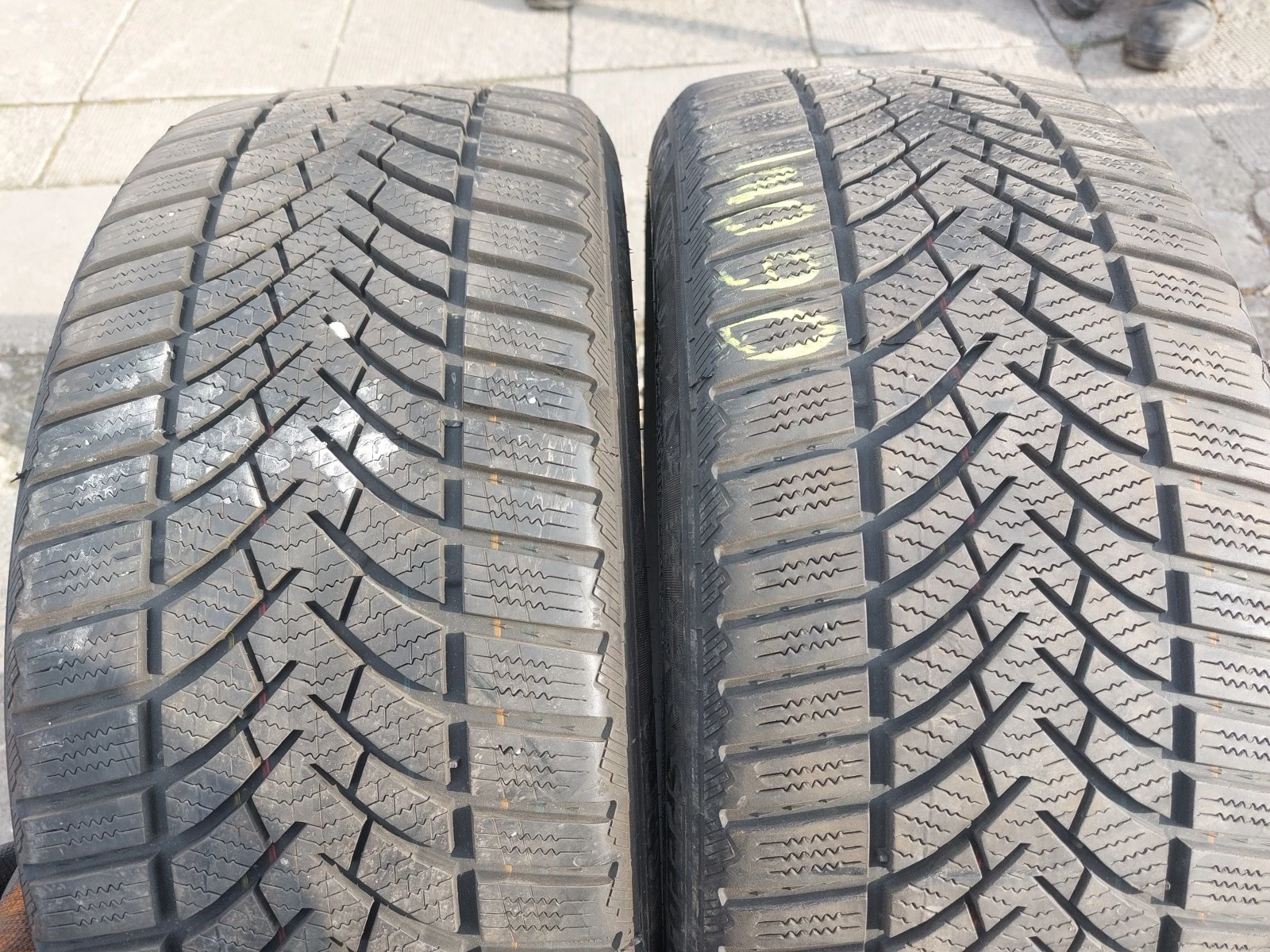 ���� 225/40R18 | Mobile.bg � ����������� 2
