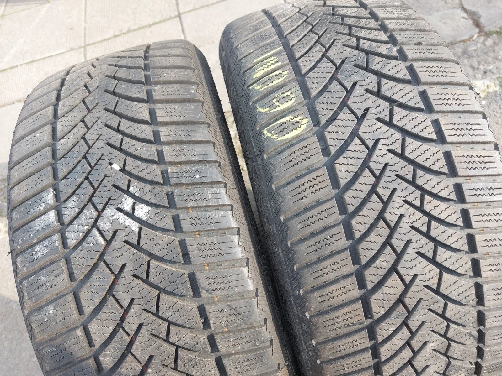 ���� 225/40R18 | Mobile.bg � ����������� 1