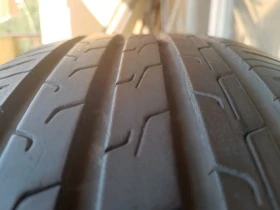 Гуми Летни 215/65R17, снимка 5 - Гуми и джанти - 42095049