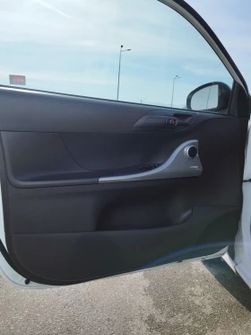 Toyota IQ 1.3-VVTI-97 к.с - 4090 € / 7999.34 лв. - 46419795 14