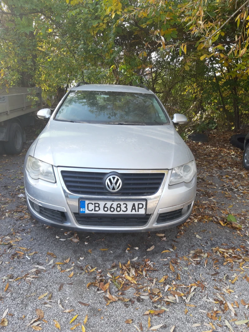 VW Passat, снимка 1 - Автомобили и джипове - 48013028