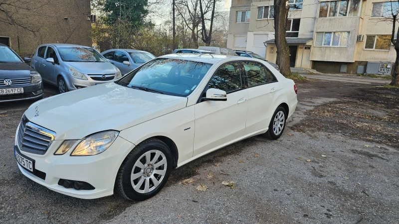 Mercedes-Benz E 200, снимка 2 - Автомобили и джипове - 48116319