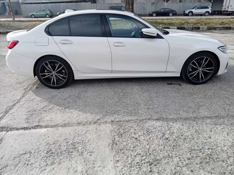 BMW 330 XI Head-up/Амбиент от представителство на БМВ, снимка 7 - Автомобили и джипове - 48754490