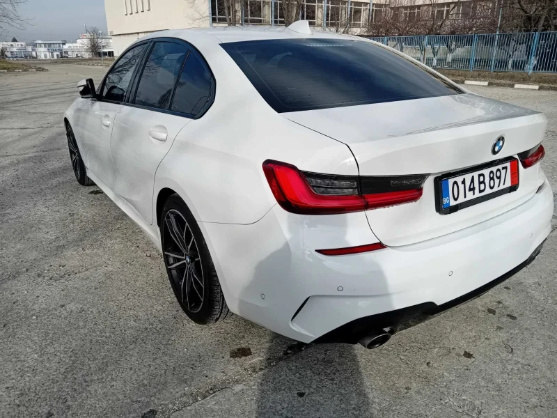 BMW 330 XI Head-up/Амбиент от представителство на БМВ, снимка 4 - Автомобили и джипове - 48754490