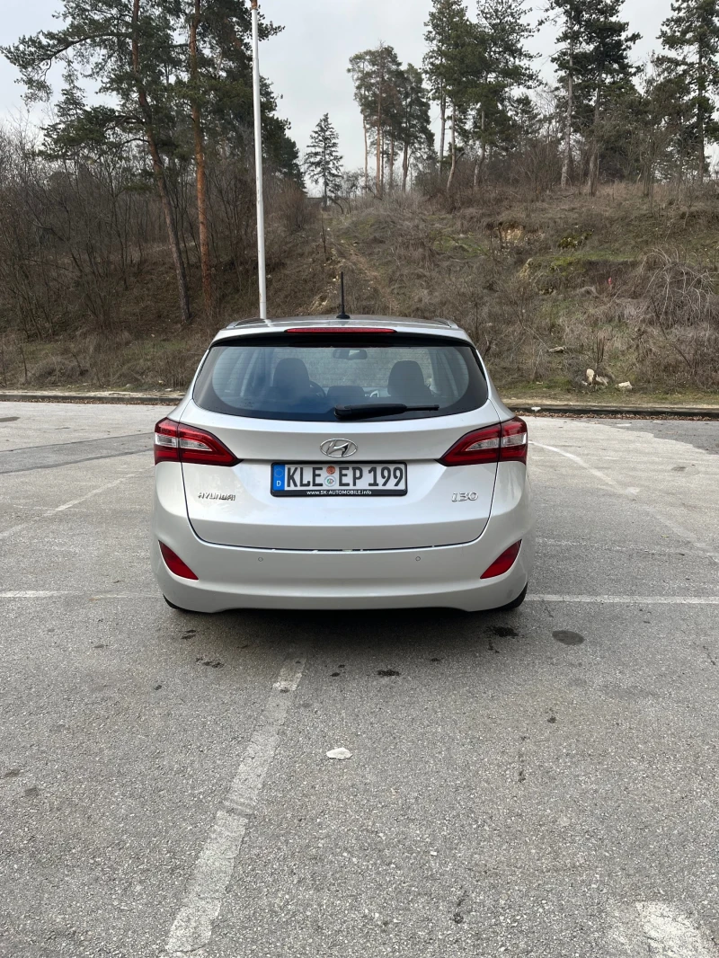 Hyundai I30 CRDi, снимка 5 - Автомобили и джипове - 48994178