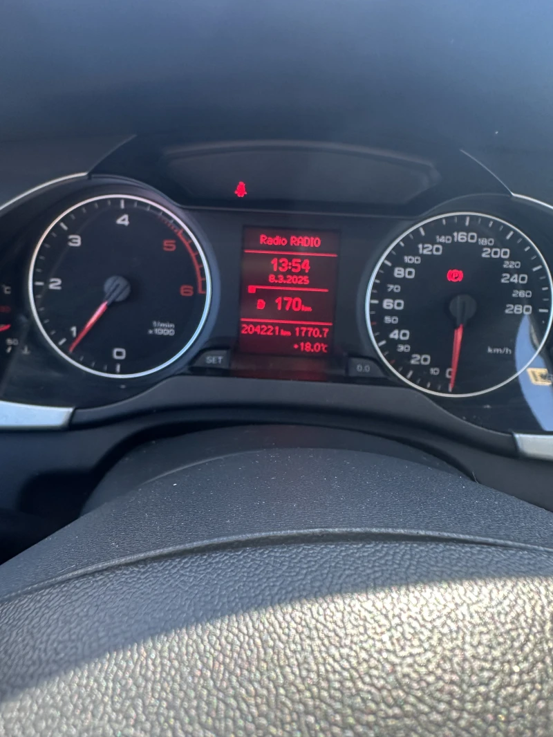 Audi A4 2.0 TDI-143к.с.-LED, снимка 13 - Автомобили и джипове - 49413082