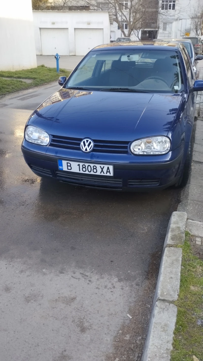 VW Golf, снимка 1 - Автомобили и джипове - 49494634