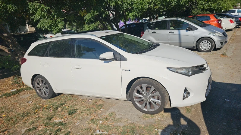 Toyota Auris 1.8i, снимка 6 - Автомобили и джипове - 52031988