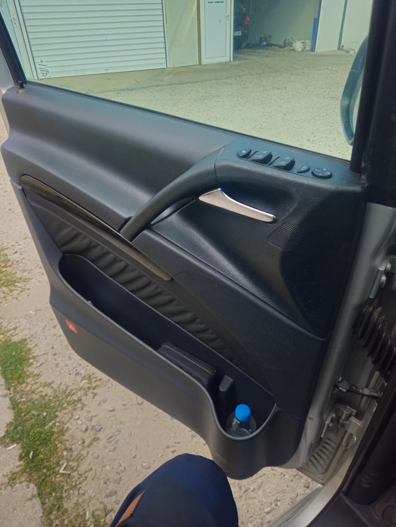 Mercedes-Benz Viano 3.0cdi, снимка 13 - Автомобили и джипове - 52851377