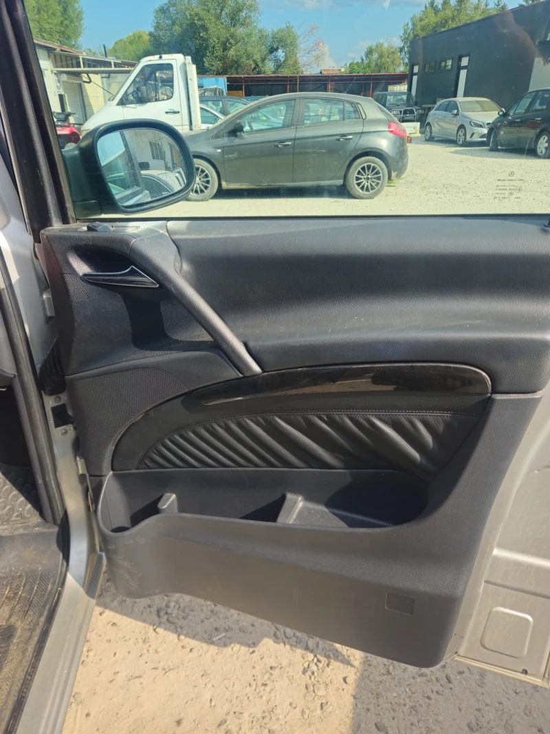 Mercedes-Benz Viano 3.0cdi, снимка 10 - Автомобили и джипове - 52851377