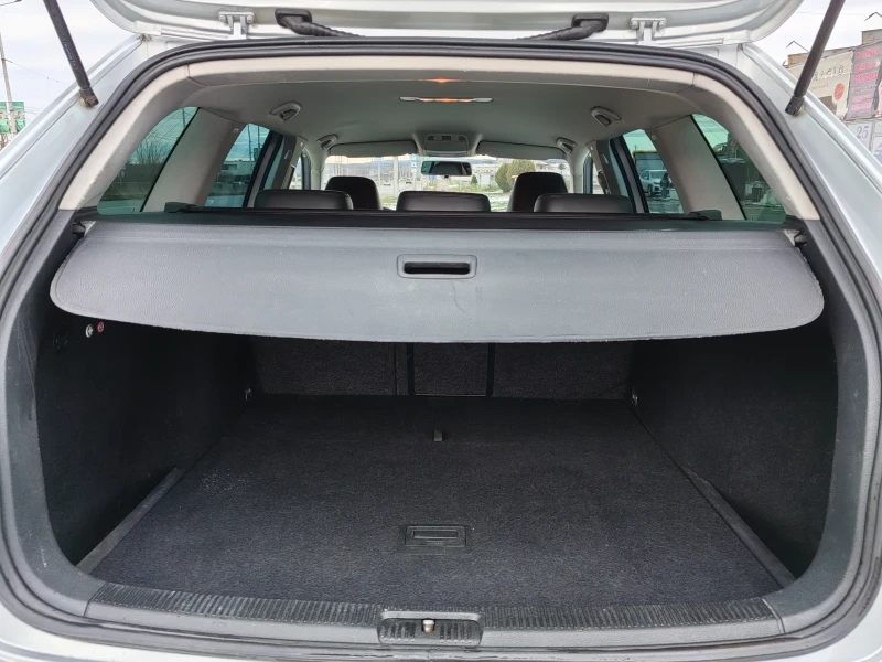 VW Golf 1.9tdi 105ps koja Navi, снимка 15 - Автомобили и джипове - 53048962