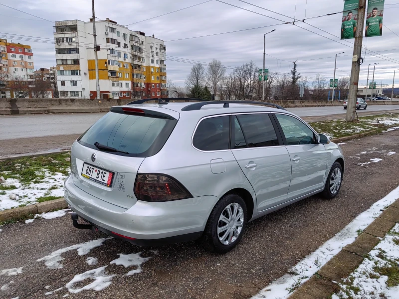 VW Golf 1.9tdi 105ps koja Navi, снимка 6 - Автомобили и джипове - 53048962