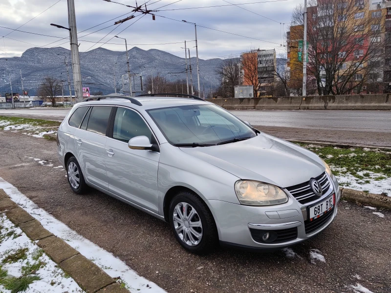 VW Golf 1.9tdi 105ps koja Navi, снимка 3 - Автомобили и джипове - 53048962