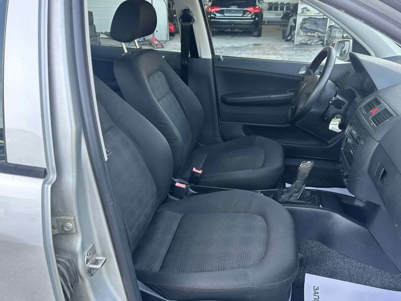 Skoda Fabia 1.4TDI-75к.с, снимка 16 - Автомобили и джипове - 53451095