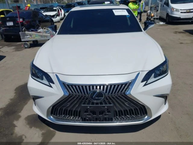 Lexus ES 250 - 45000 лв. - 24892380 1