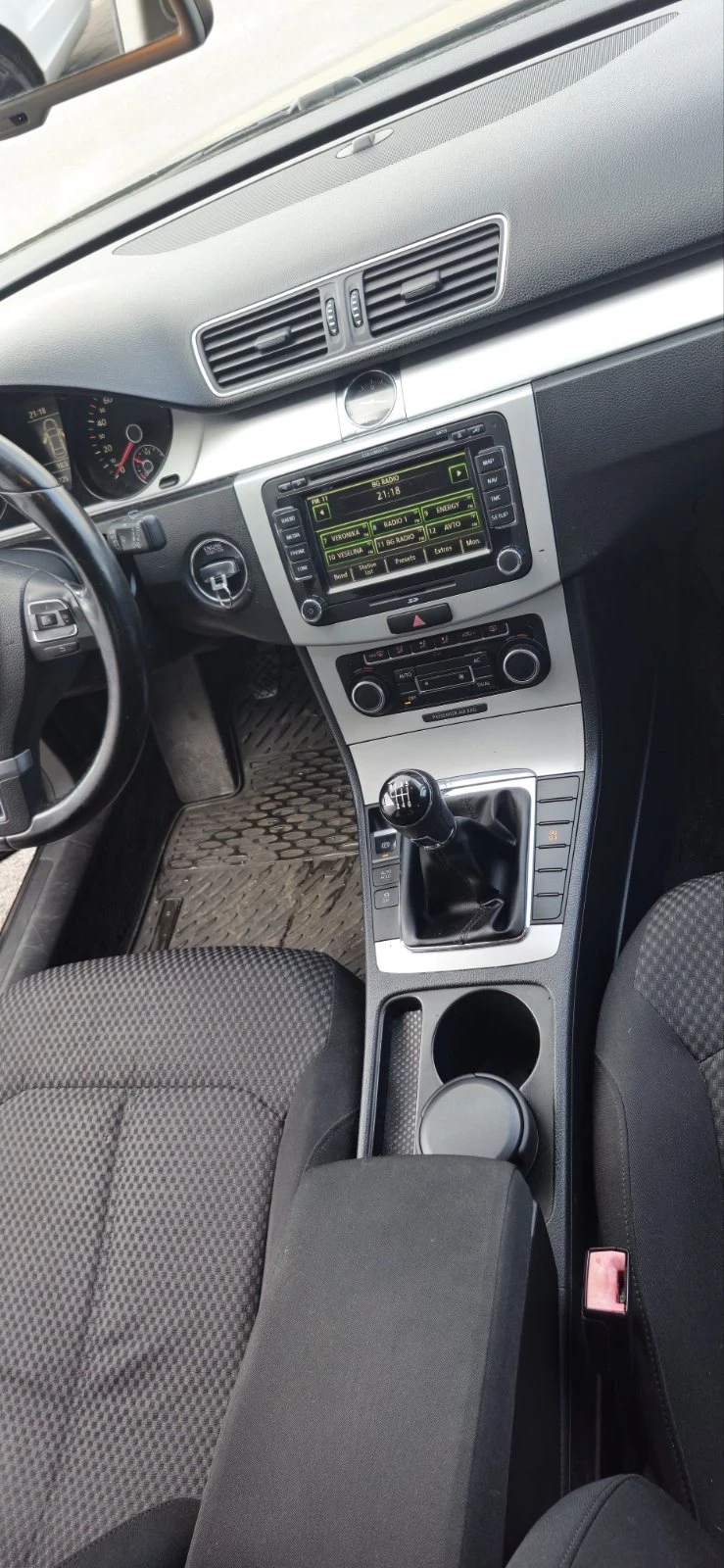 VW Passat, снимка 6 - Автомобили и джипове - 54291892