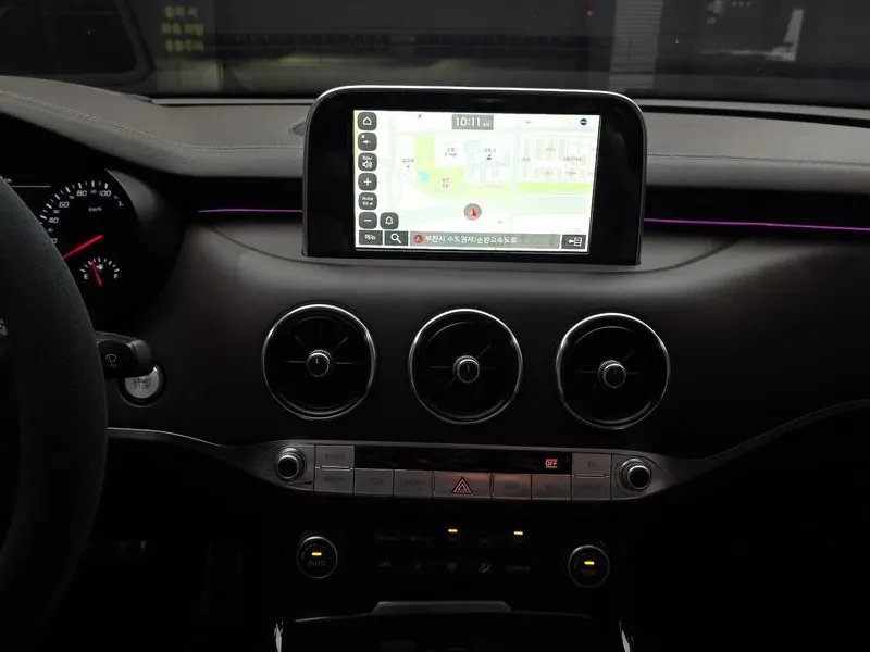 Kia Stinger 2.0 TURBO 2WD DREAM EDITION, снимка 14 - Автомобили и джипове - 55323239
