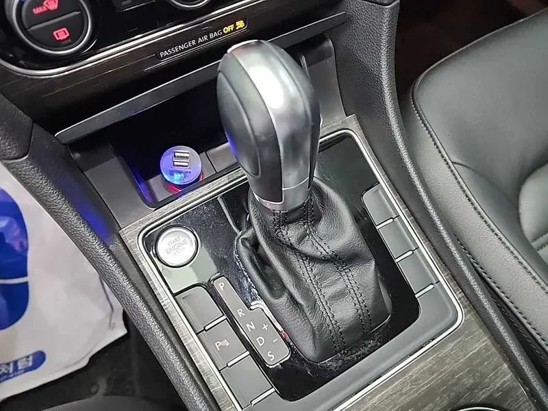 VW Passat 2.0 TSI - САМО 30% АВАНС, снимка 8 - Автомобили и джипове - 56267709