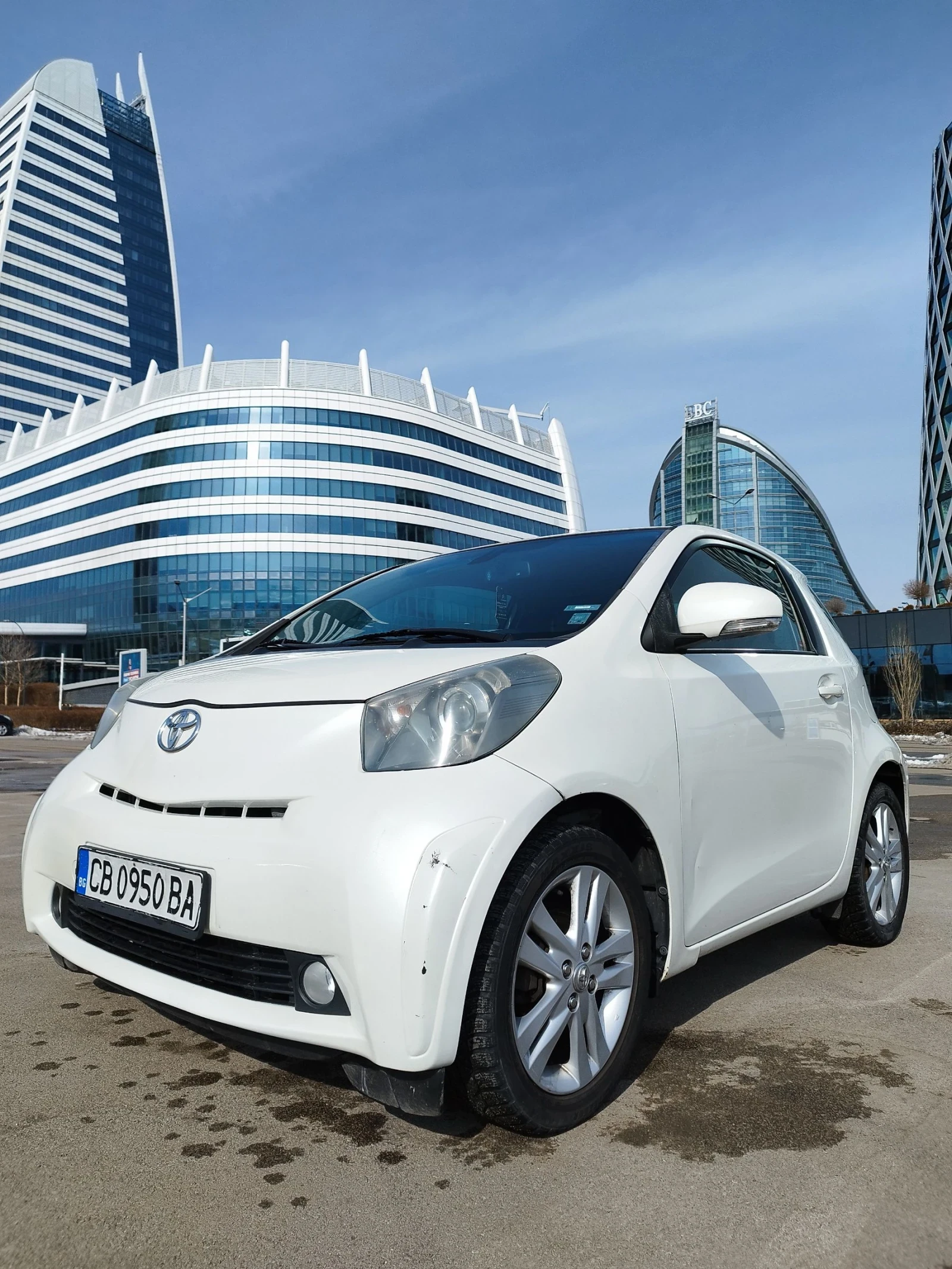 Toyota IQ 1.3-VVTI-97 к.с, снимка 1
