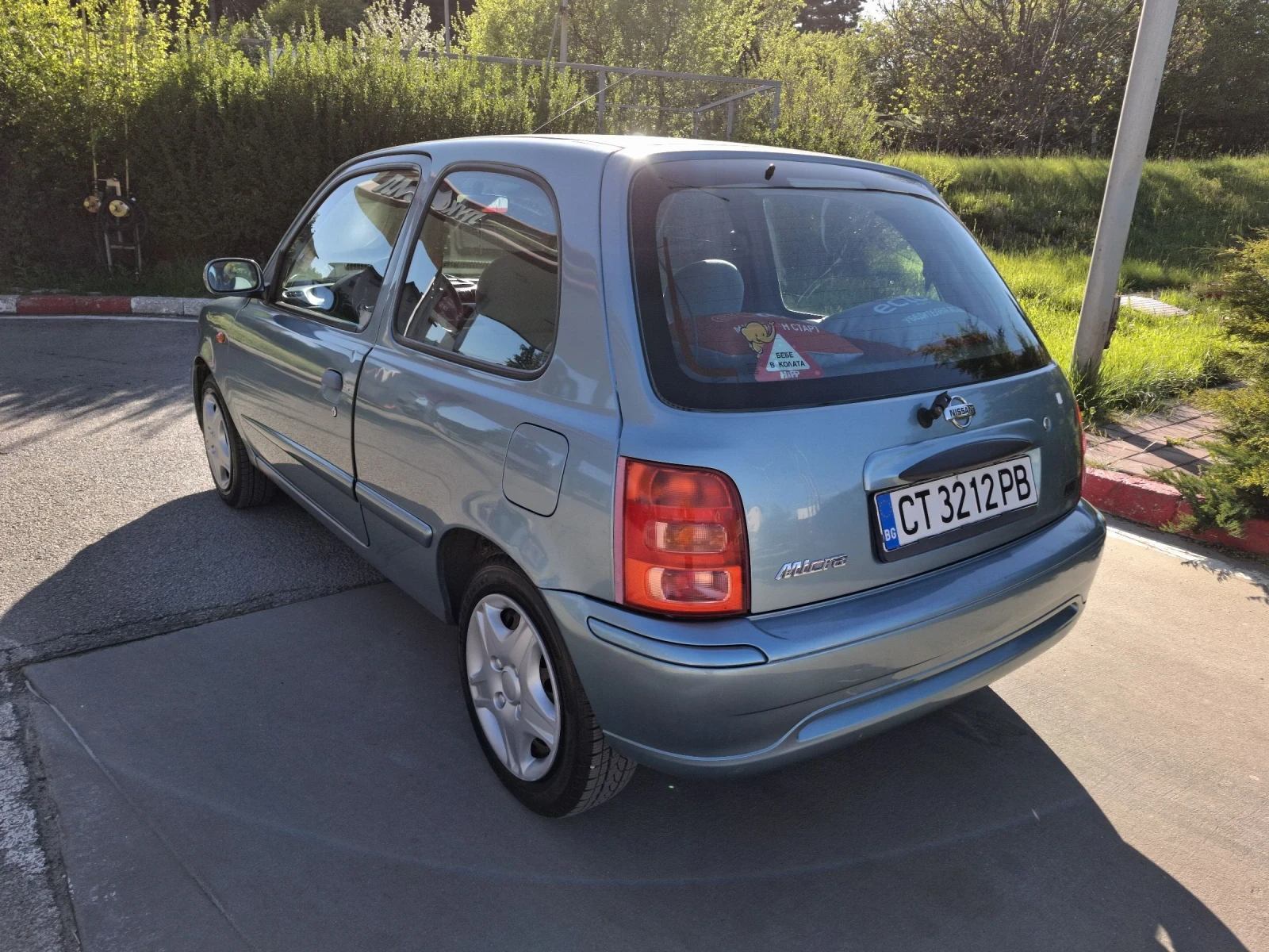 Nissan Micra 1.0 - изображение 6