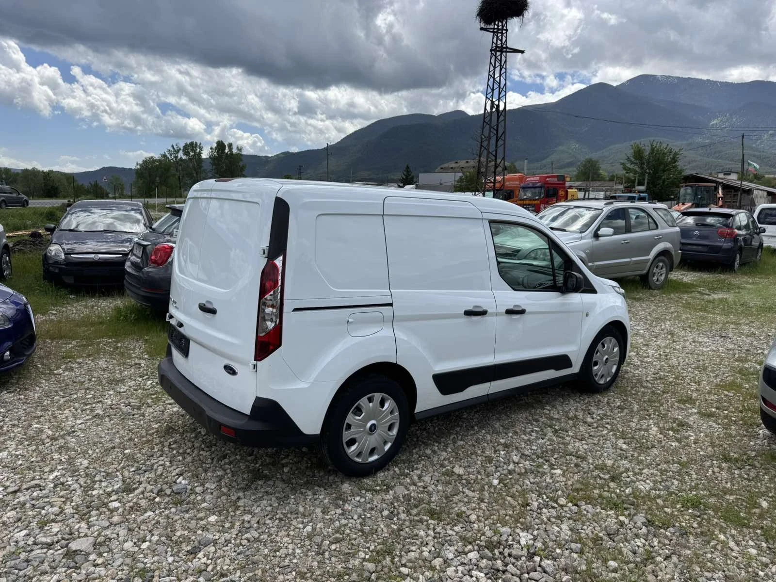 Ford Connect 1.5D 6 скорости - изображение 3