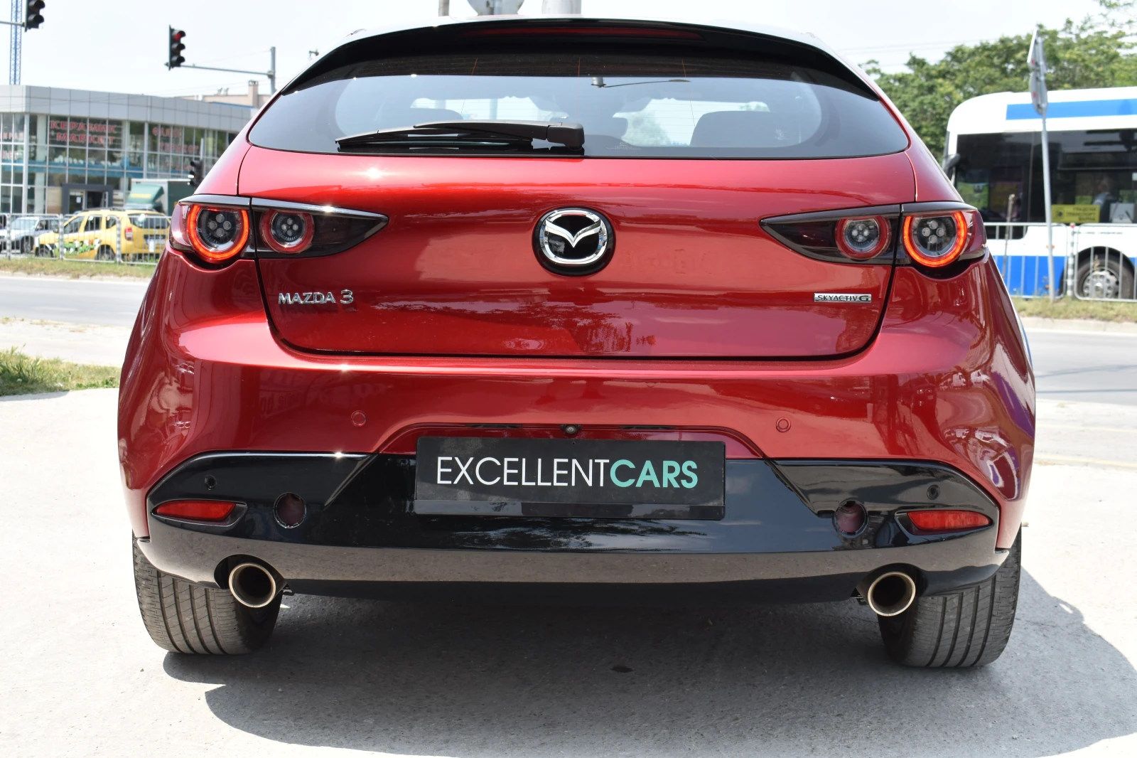 Mazda 3 2.0i* SKYACTIV-X* 360CAM* LINE-ASSIST* BRAKE-ASSIS - изображение 6
