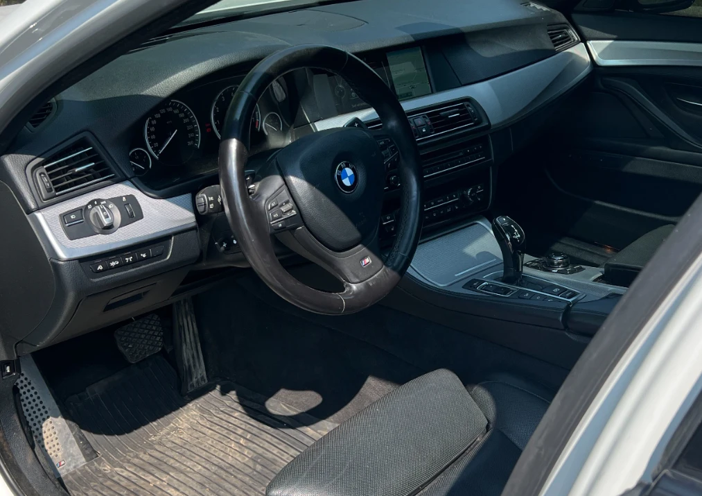 BMW 550 * XDRIVE * KEYLESS * CARFAX * АВТОКРЕДИТ - изображение 7