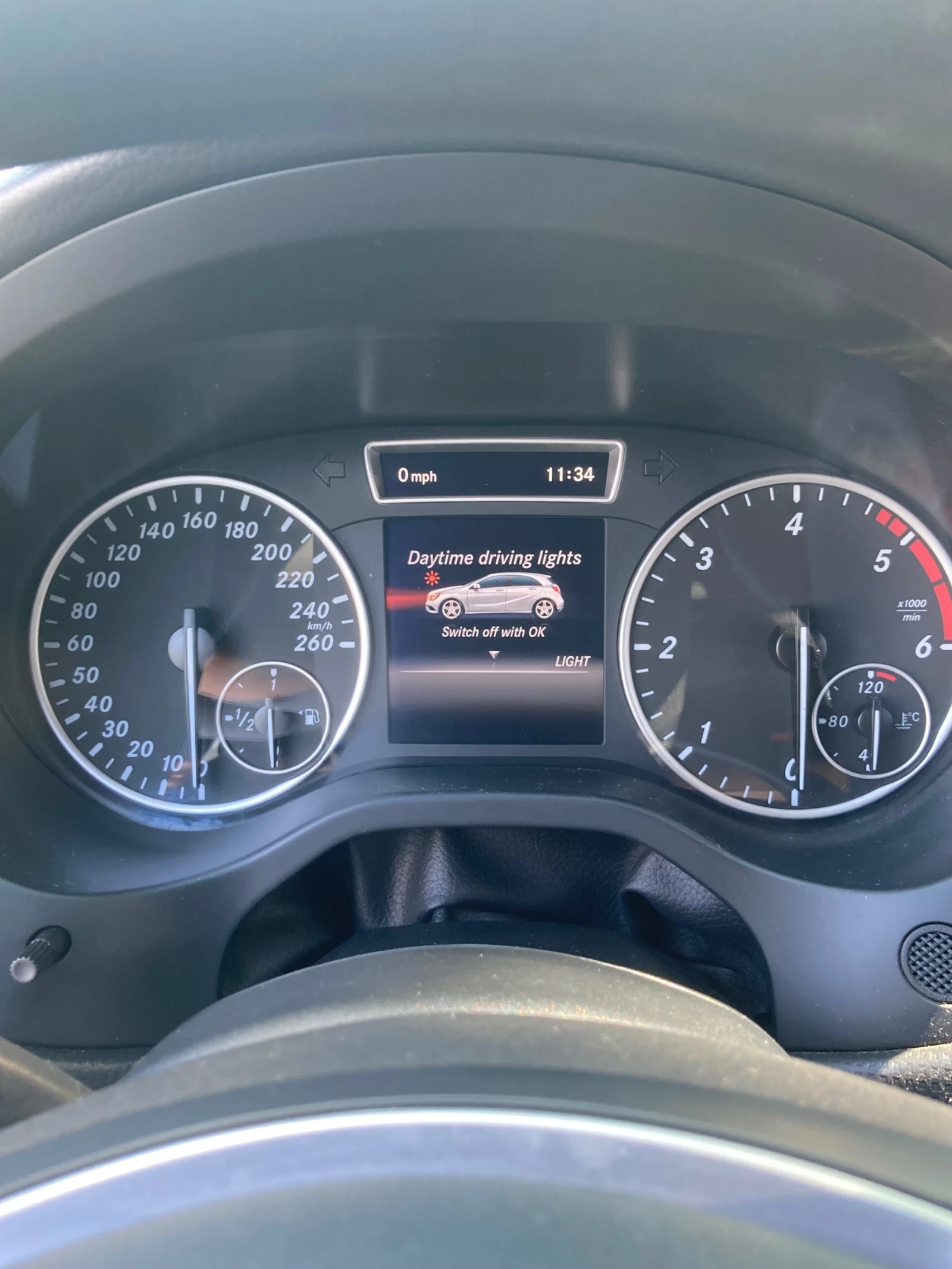 Mercedes-Benz A 200  - изображение 10